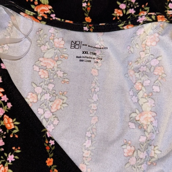 Cute floral romper/dress XXL (19) black floral - Picture 10 of 14